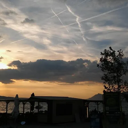 Town Center Konukevi Makarska