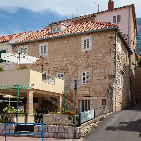 Town Center Gostinjska kuća Makarska